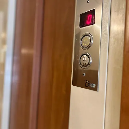 Plaza Hotel 3*