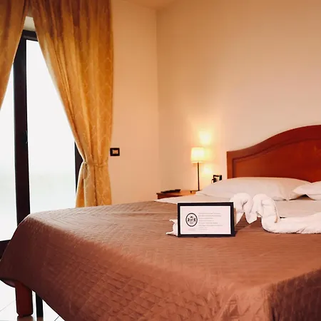 Hotel Plaza Aversa