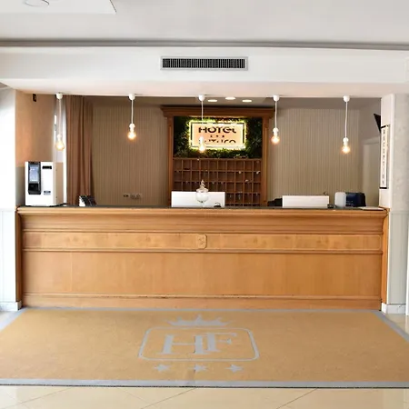 Hotel Plaza