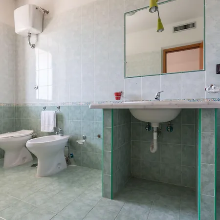 Hotel Futuro 3*