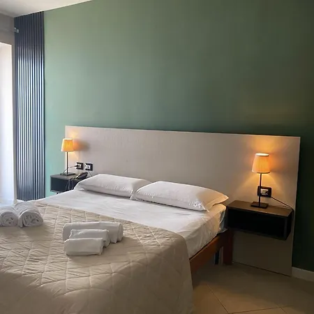 Hotel Futuro 3*