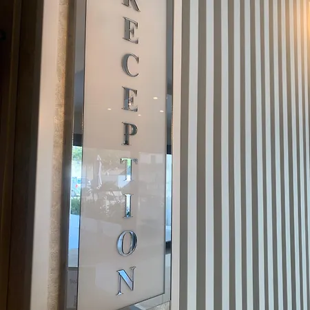 Hotel Futuro 3*